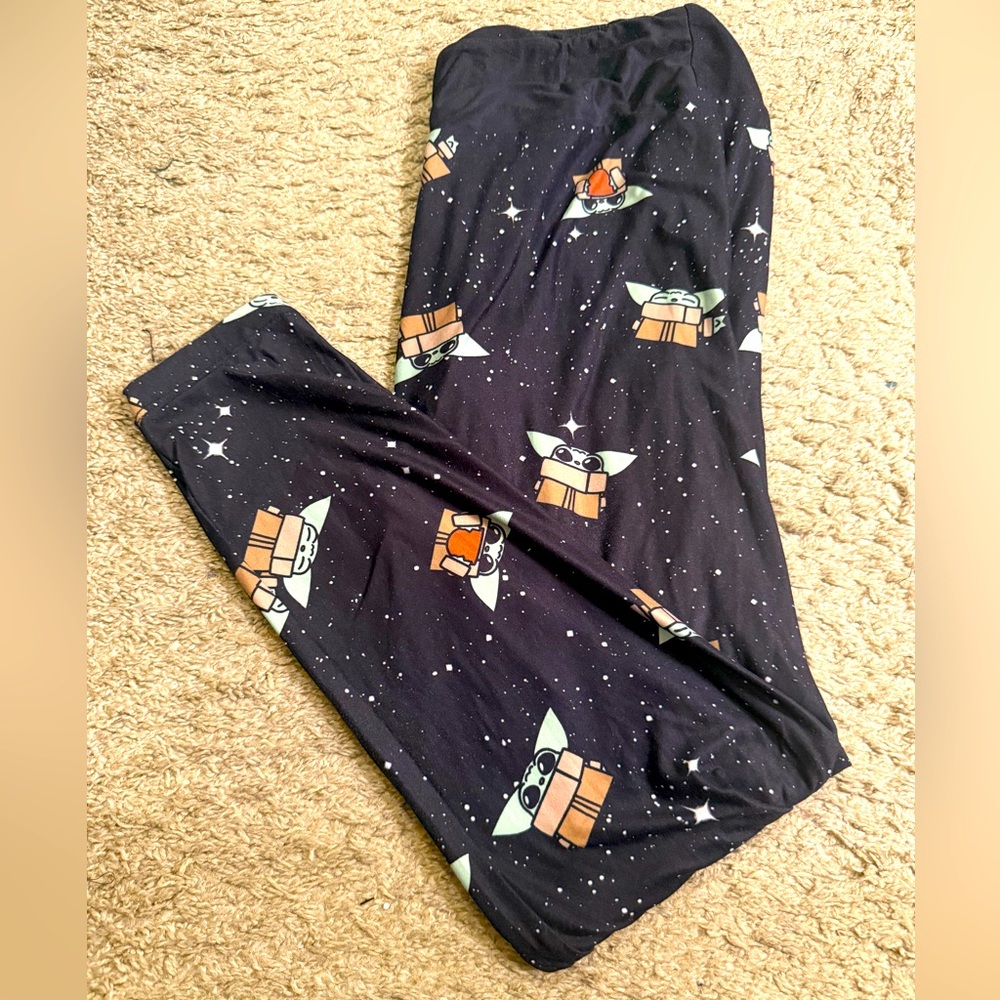 Star Wars Disney Mandalorian & Grogu ‘The Child’ Adult Leggings - size 1X